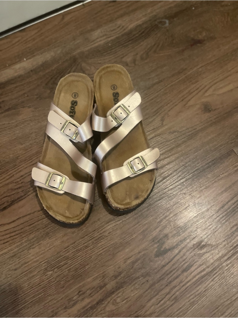 Comfort softMoc Triple-Strap Women's Sandals in Pale Pink